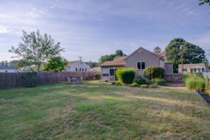 36 Lawncrest Dr, Southington, CT 06489, USA Photo 10