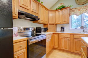 36 Lawncrest Dr, Southington, CT 06489, USA Photo 17