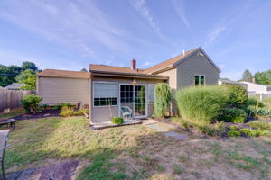 36 Lawncrest Dr, Southington, CT 06489, USA Photo 4