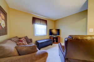 36 Lawncrest Dr, Southington, CT 06489, USA Photo 32