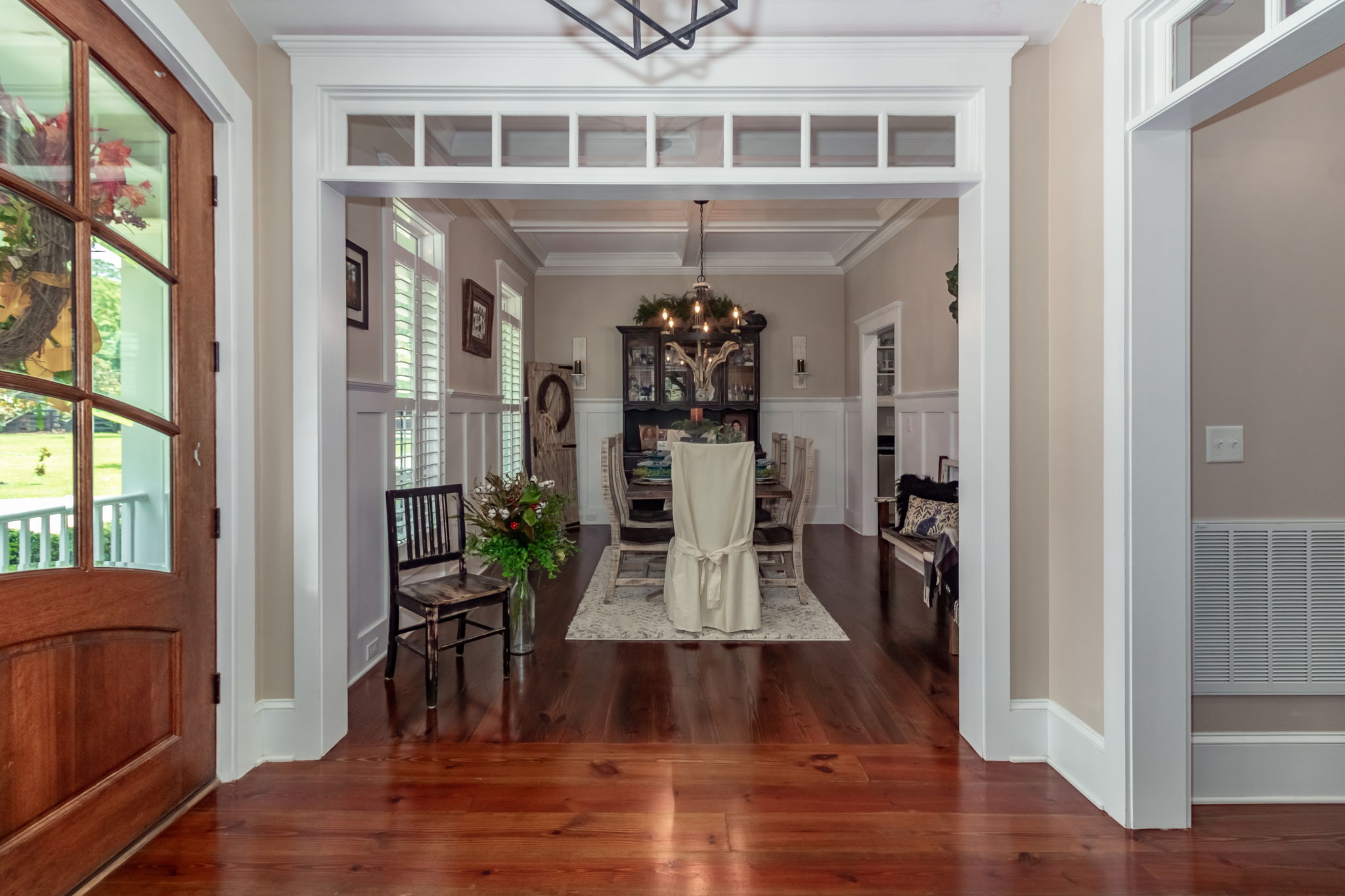Entryway/Dining Room