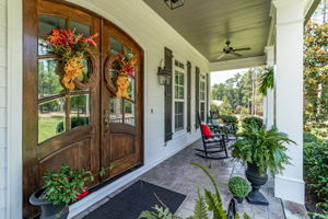 Front Porch/Entrance