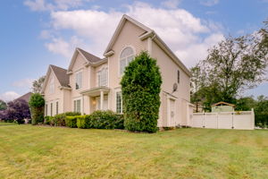 10 Parsons Ct, Manchester, CT 06040, USA Photo 1