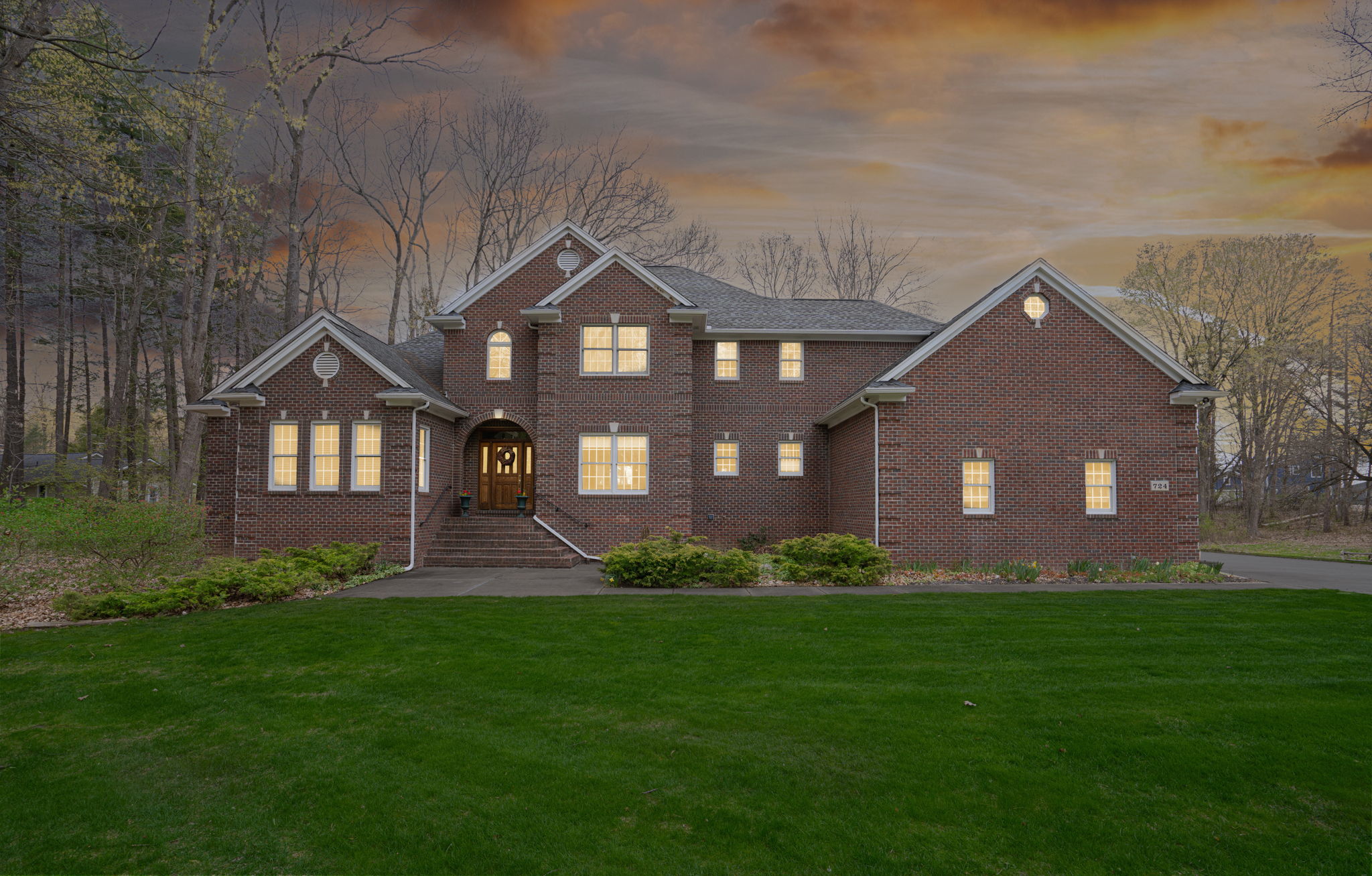 724 Lakeville Rd, Leonard Great Lakes Aerial Video Services