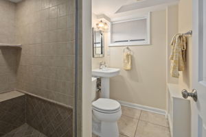 3135 17th St N, Arlington, VA 22201, US Photo 53