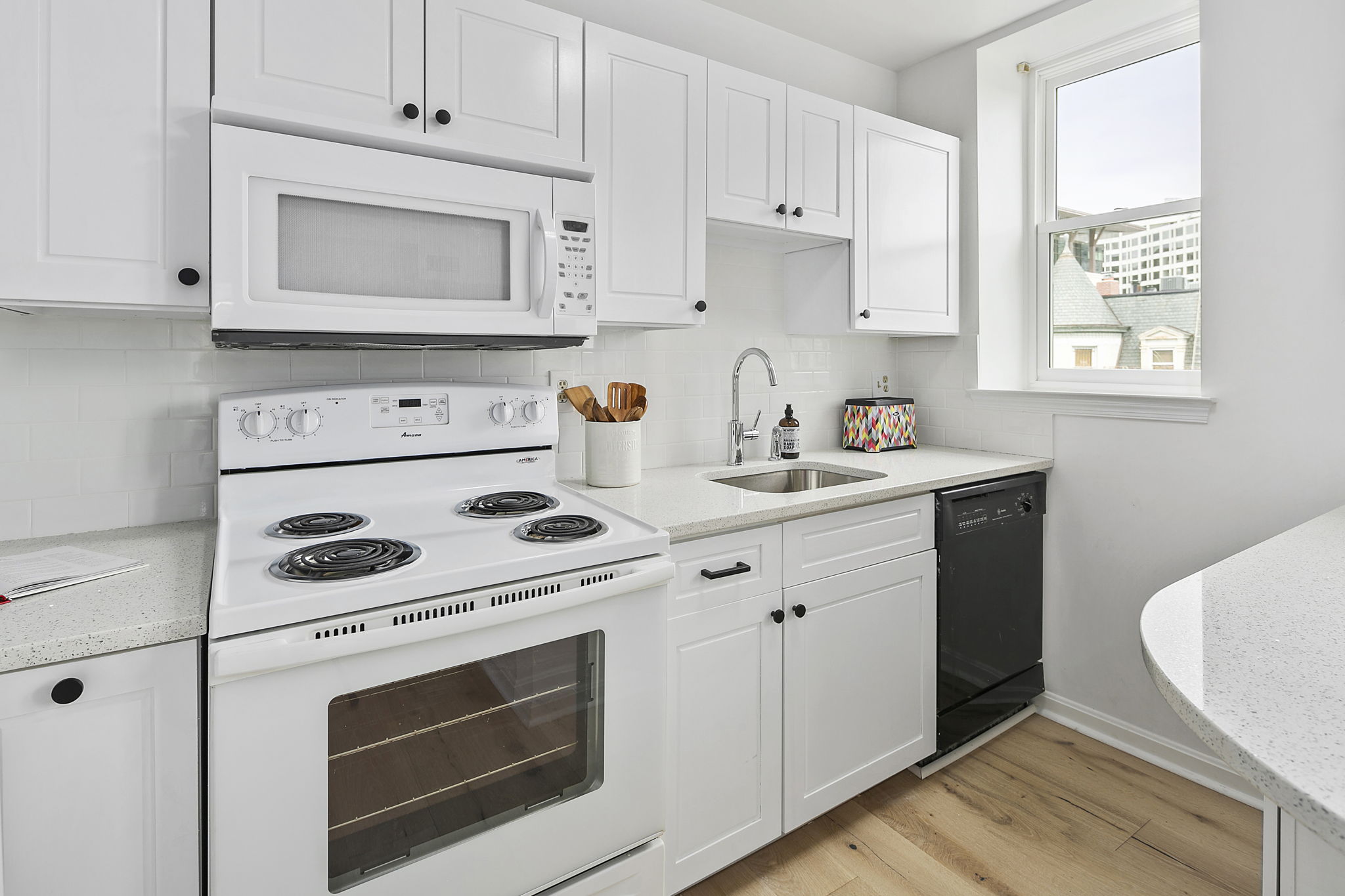 1920 S St NW #402, Washington, D.C., DC 20009, US Photo 29