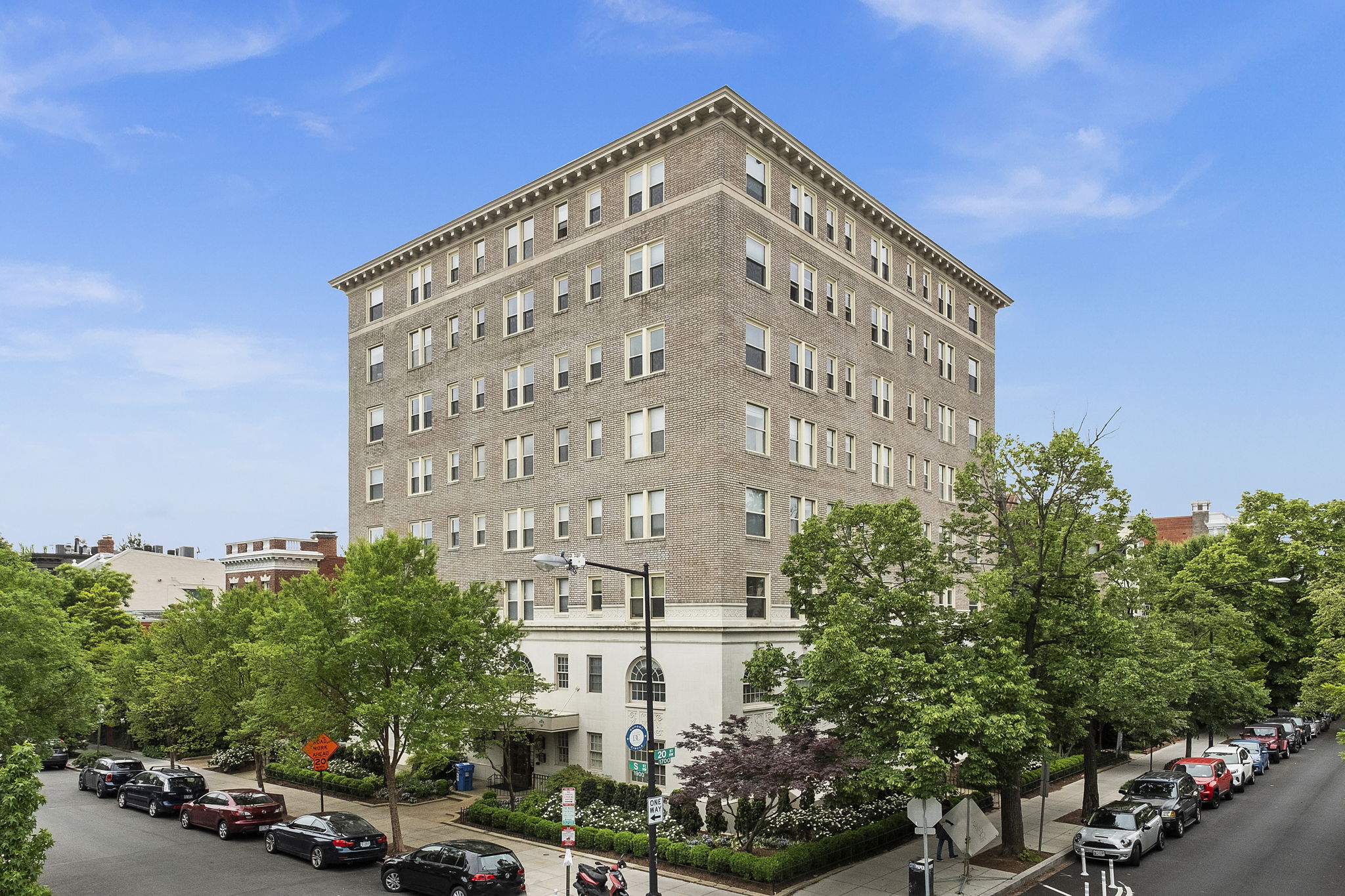 1920 S St NW #402, Washington, D.C., DC 20009, US Photo 2