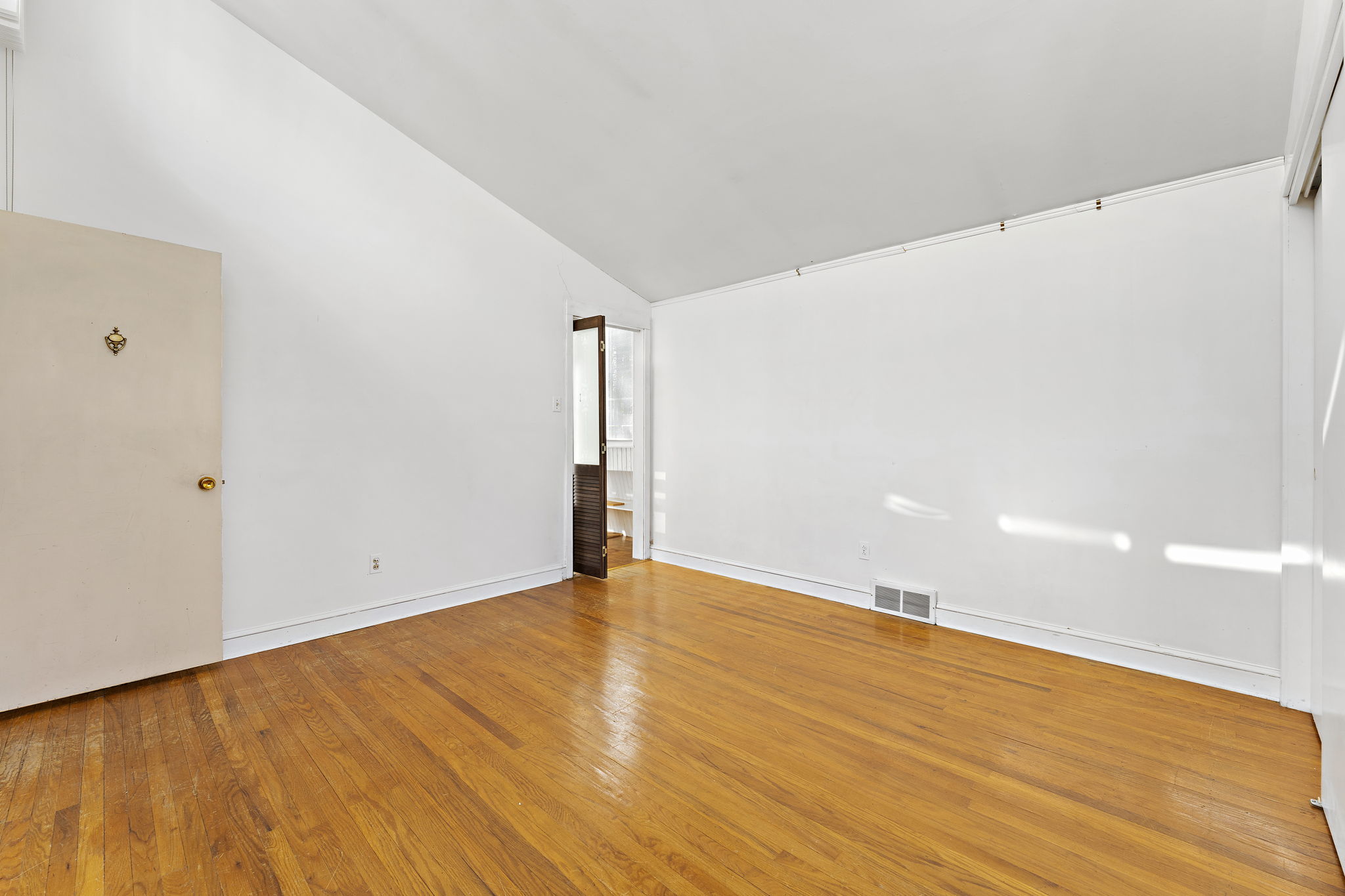 919 Laburnum Ln, Wyncote, PA 19095, US Photo 27