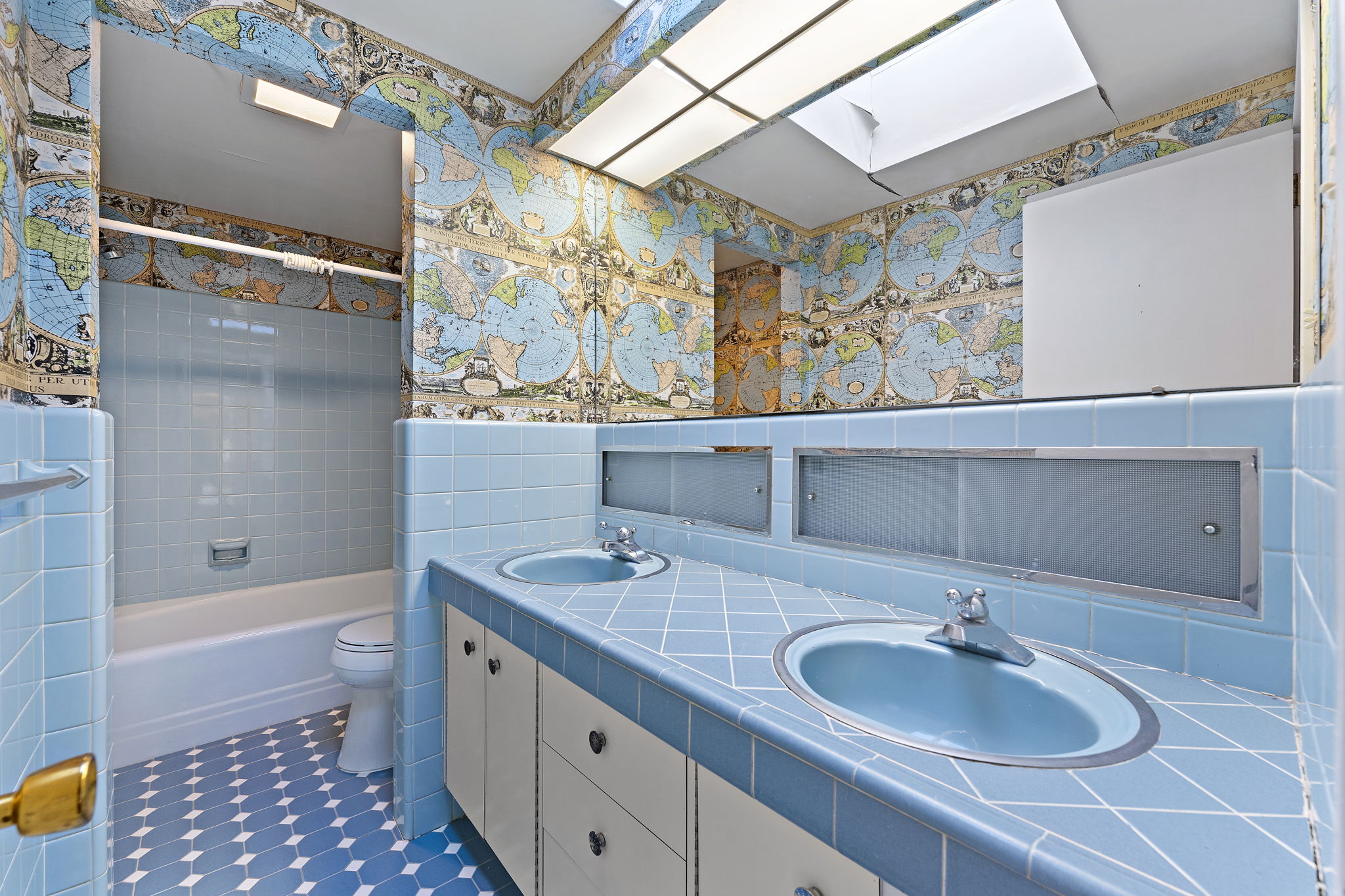 919 Laburnum Ln, Wyncote, PA 19095, US Photo 22