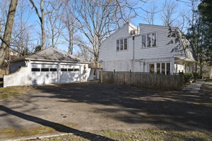 919 Laburnum Ln, Wyncote, PA 19095, US Photo 1