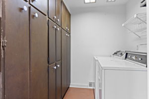 919 Laburnum Ln, Wyncote, PA 19095, US Photo 14