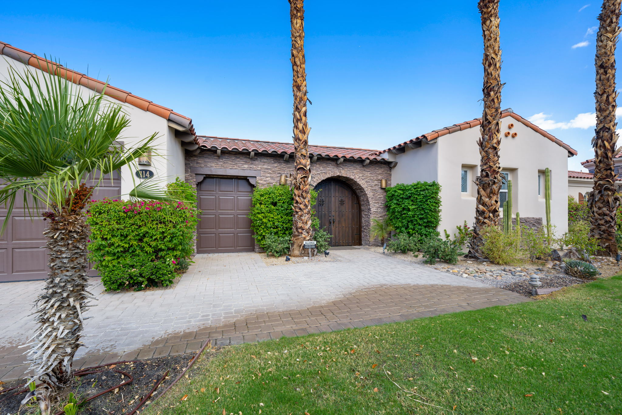 114 Royal St Georges Way, Rancho Mirage, CA 92270, USA Photo 16