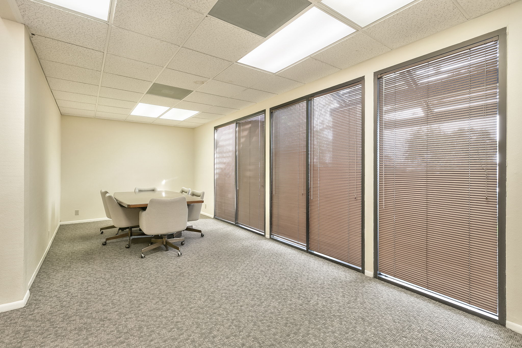 5550 Telegraph Rd Unit C3, Ventura, CA 93003, US Photo 9