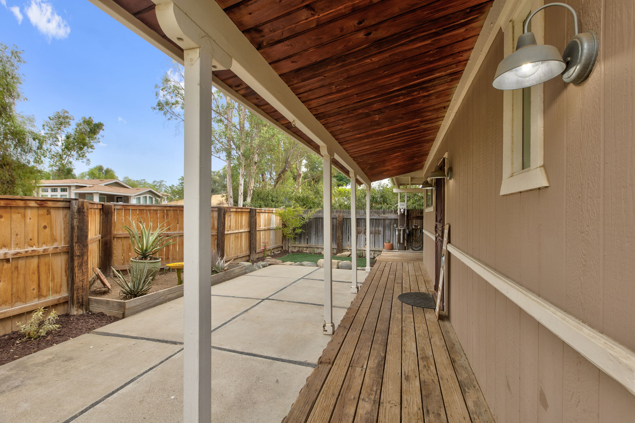 16875 Sannelle St, Lake Elsinore, CA 92530, USA Photo 4