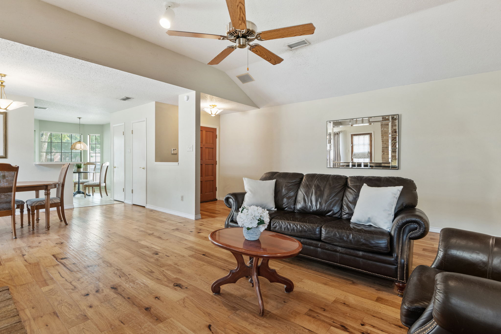 3515 Brandon Yates, San Antonio, TX 78217 Nicholas M. Bailey