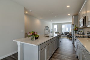 14715 Admiralty Way, Lynnwood, WA 98087, US Photo 14