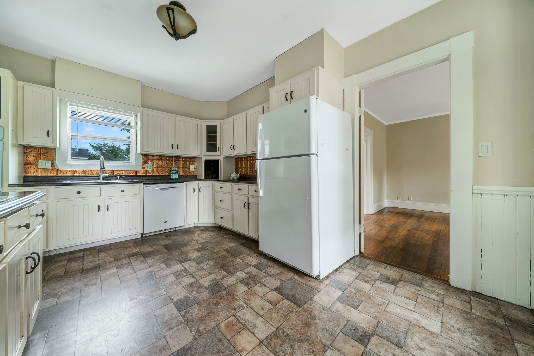 14 Crystal Ave, Derry, NH 03038, US Photo 19