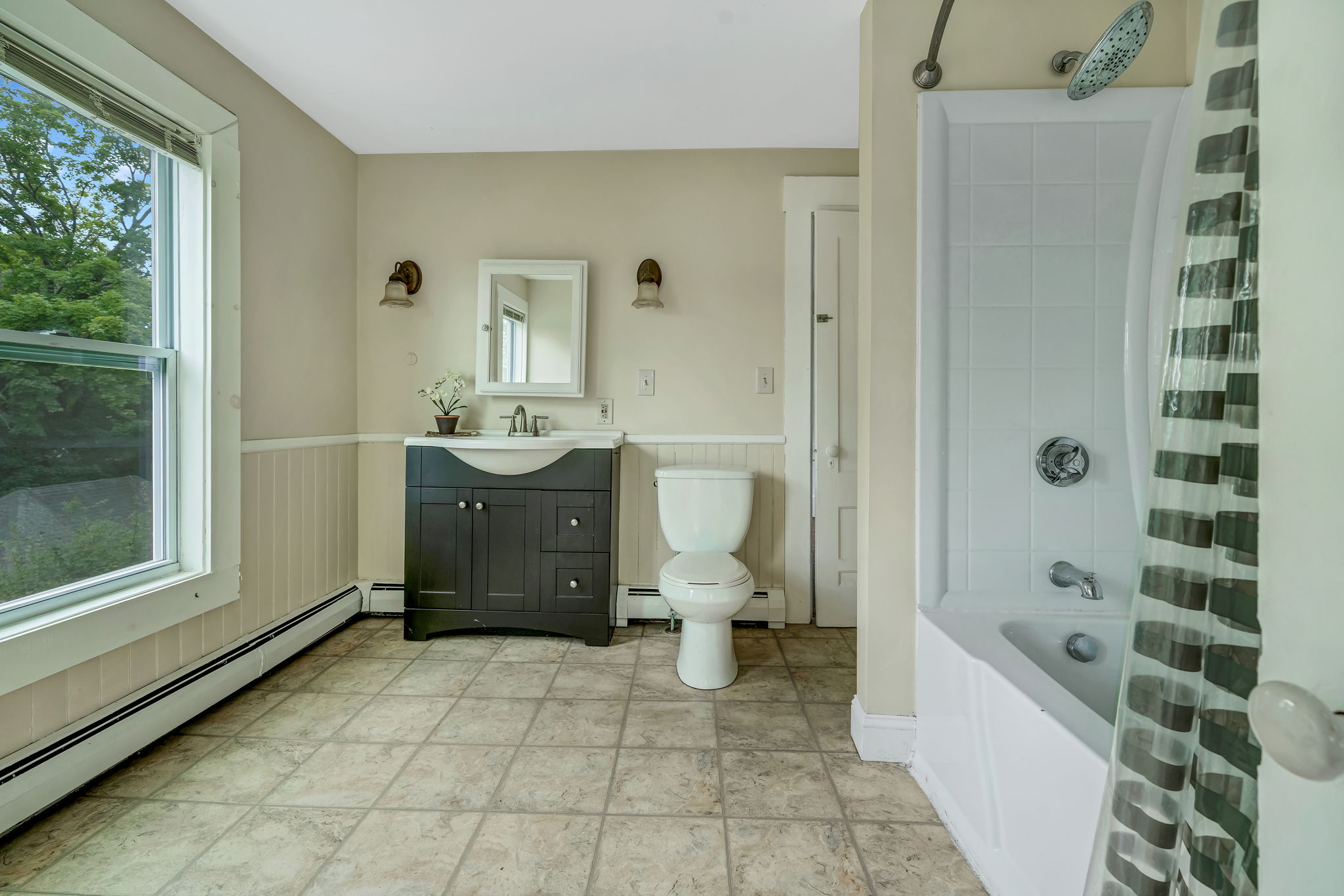 14 Crystal Ave, Derry, NH 03038, US Photo 43