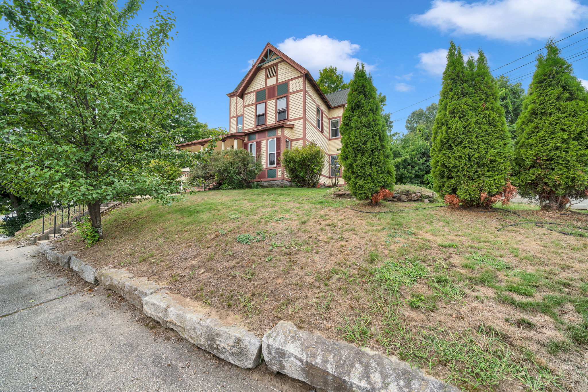 14 Crystal Ave, Derry, NH 03038, US Photo 2