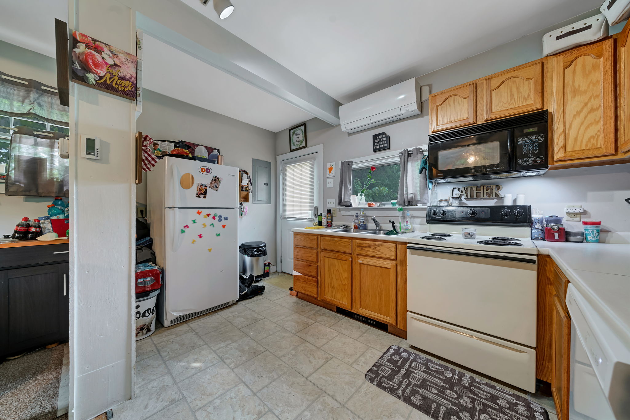 14 Crystal Ave, Derry, NH 03038, US Photo 7