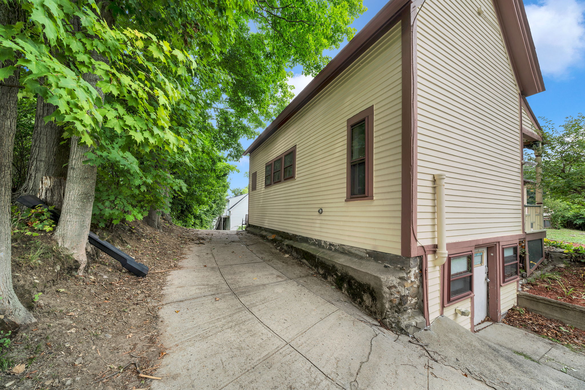 14 Crystal Ave, Derry, NH 03038, US Photo 54