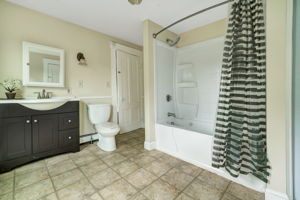 14 Crystal Ave, Derry, NH 03038, US Photo 43