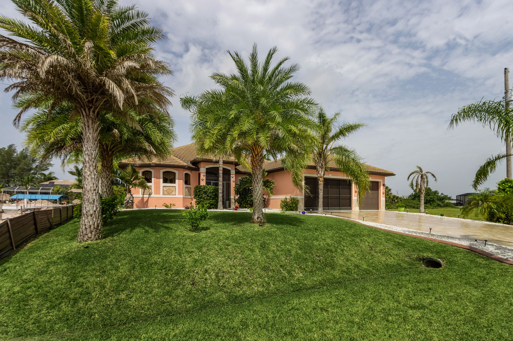 412 NW 32nd Pl, Cape Coral, FL 33993, USA Photo 3