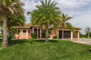 412 NW 32nd Pl, Cape Coral, FL 33993, USA Photo 1