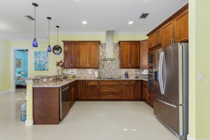 412 NW 32nd Pl, Cape Coral, FL 33993, USA Photo 7