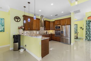 412 NW 32nd Pl, Cape Coral, FL 33993, USA Photo 9