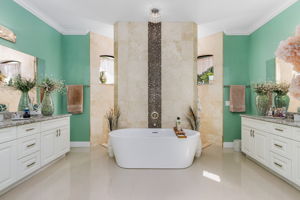 412 NW 32nd Pl, Cape Coral, FL 33993, USA Photo 18