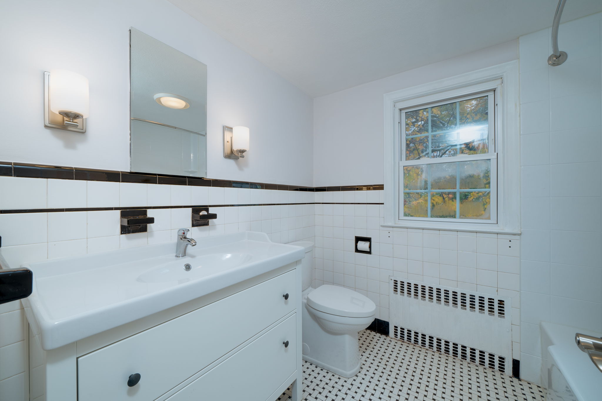 31 Crestwood Rd, West Hartford, CT 06107, US Photo 38