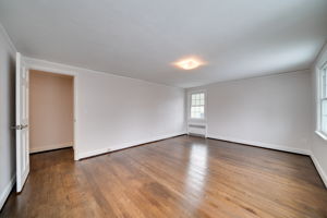 31 Crestwood Rd, West Hartford, CT 06107, US Photo 30