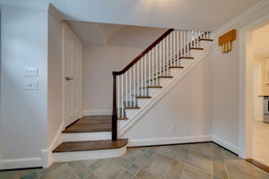 31 Crestwood Rd, West Hartford, CT 06107, US Photo 23