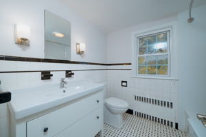 31 Crestwood Rd, West Hartford, CT 06107, US Photo 37