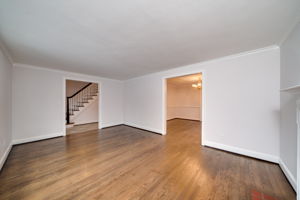 31 Crestwood Rd, West Hartford, CT 06107, US Photo 8