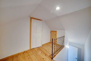 31 Crestwood Rd, West Hartford, CT 06107, US Photo 39