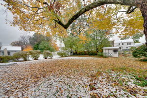 31 Crestwood Rd, West Hartford, CT 06107, US Photo 52