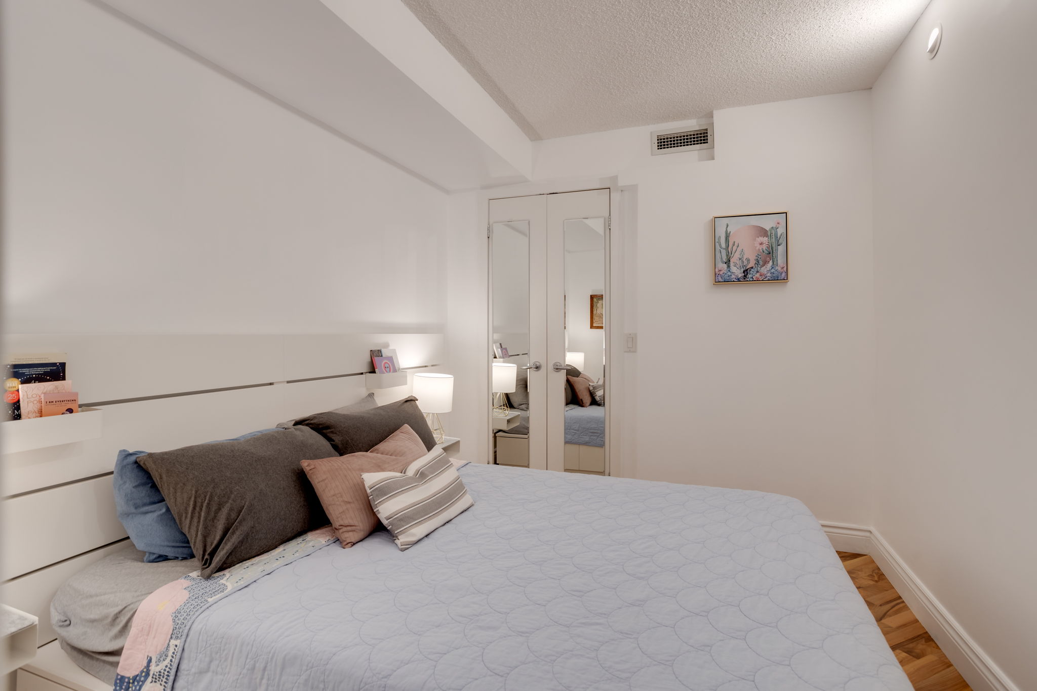 208 Queens Quay W - Unit 503, Toronto, ON M5J 2Y5, CA Photo 24
