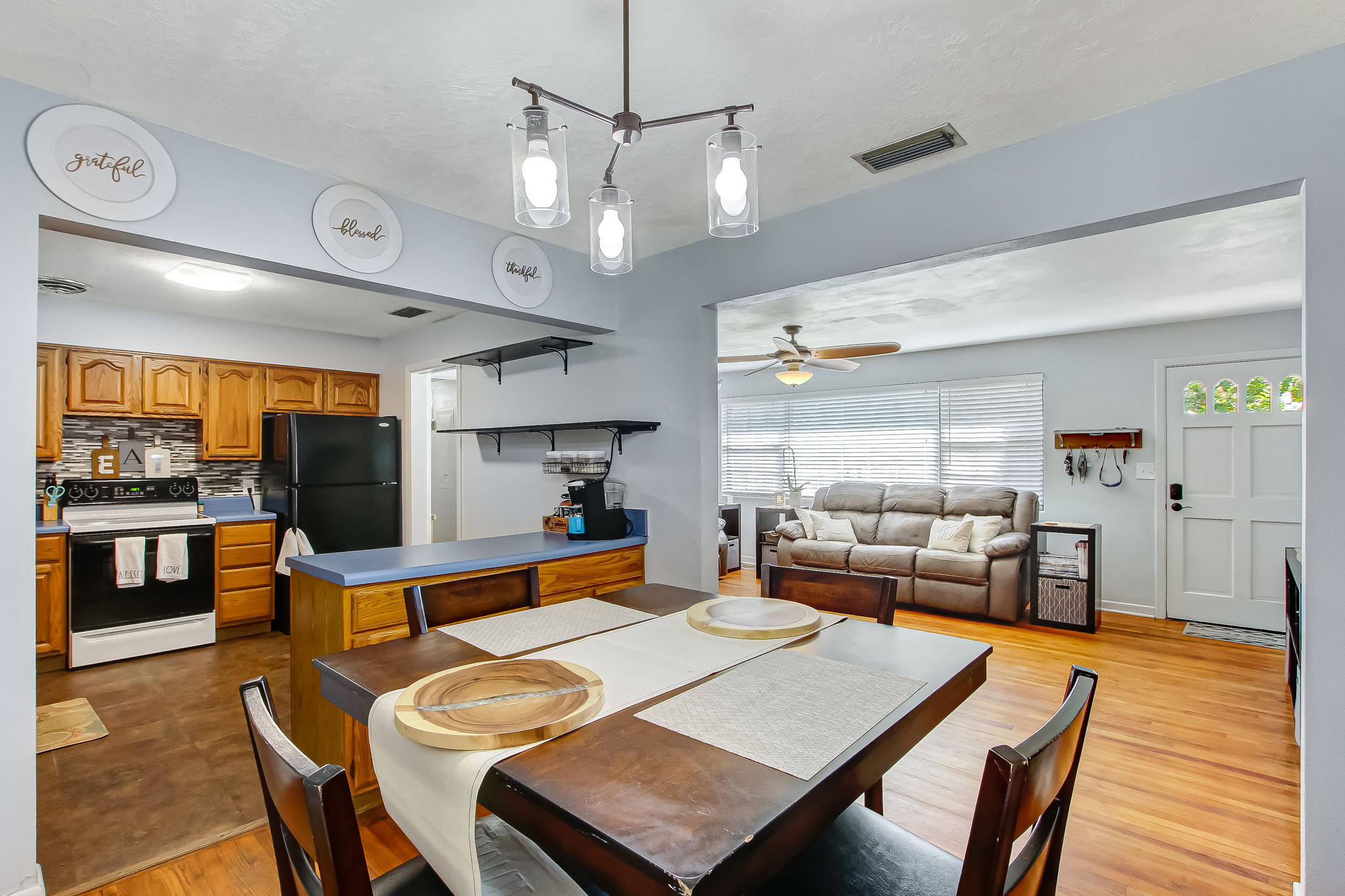 2112 Dean Rd, Jacksonville, FL 32216 ECVT