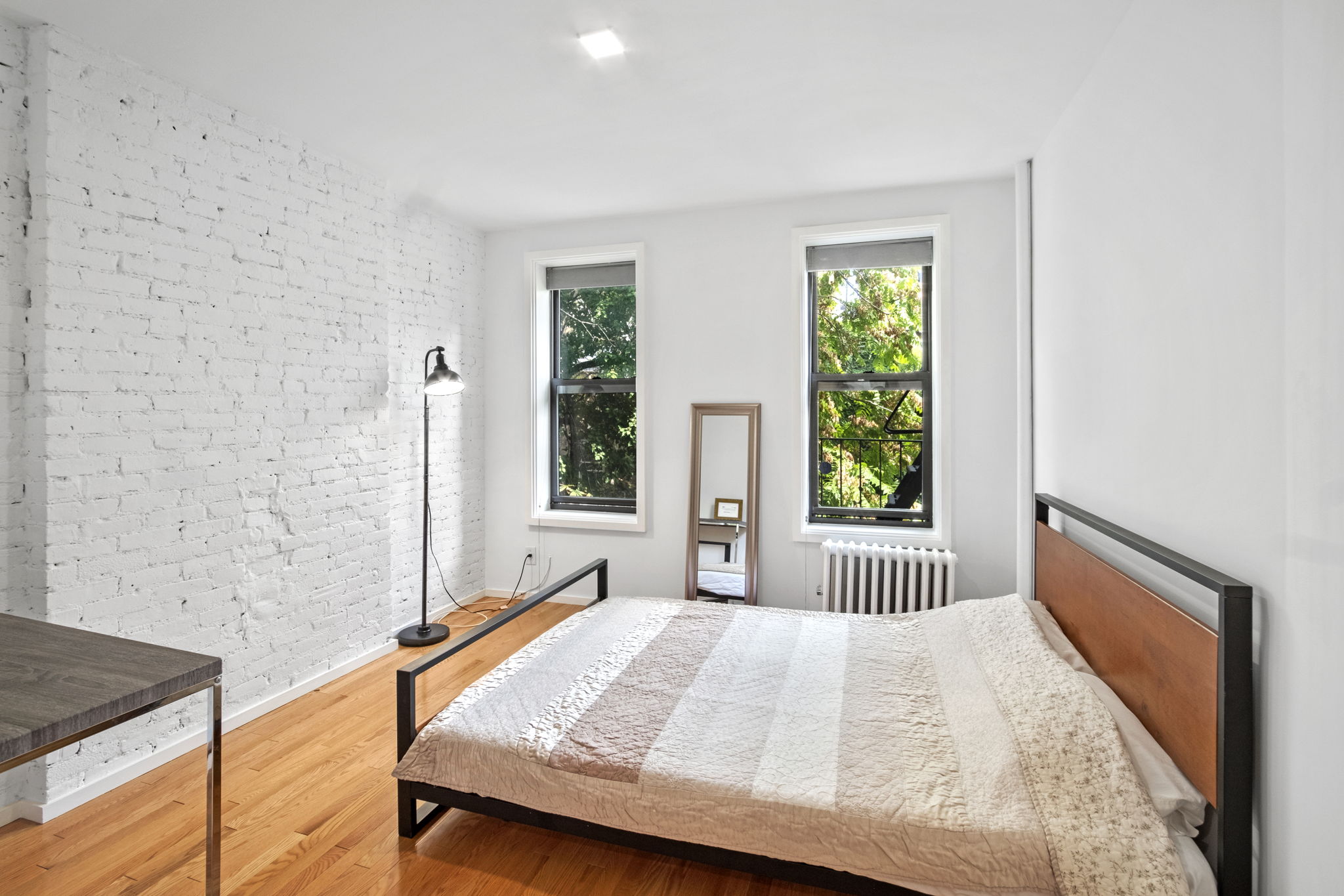 325 W 21st St 12, New York, NY 10011, US Photo 5