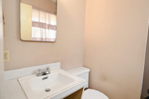 1089 Mohr Ln, Concord, CA 94518, USA Photo 12