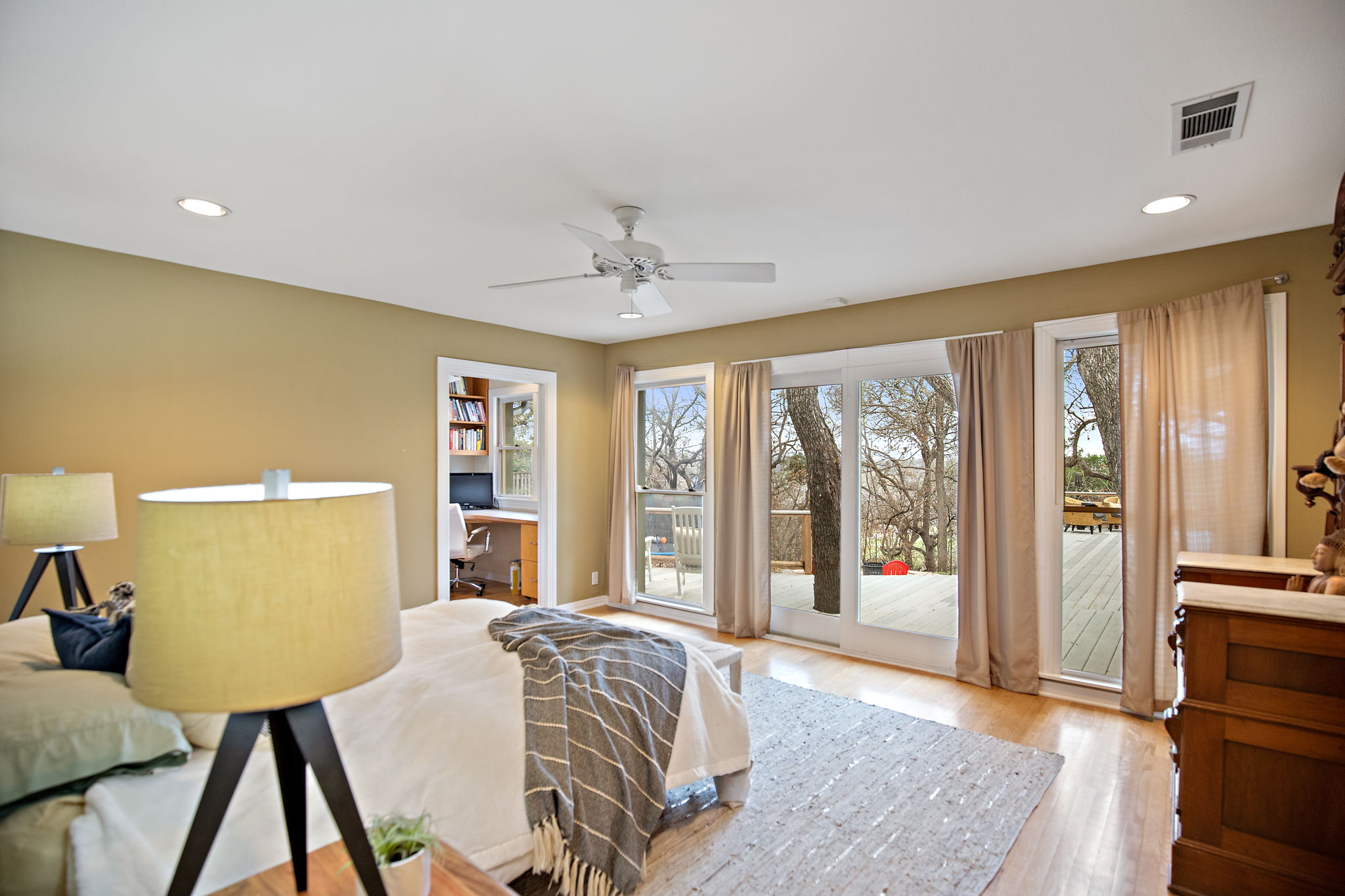 902 Bluebonnet Ln, Austin, TX 78704, US Photo 27