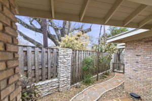 902 Bluebonnet Ln, Austin, TX 78704, US Photo 3