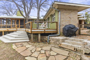 902 Bluebonnet Ln, Austin, TX 78704, US Photo 12