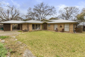 902 Bluebonnet Ln, Austin, TX 78704, US Photo 2