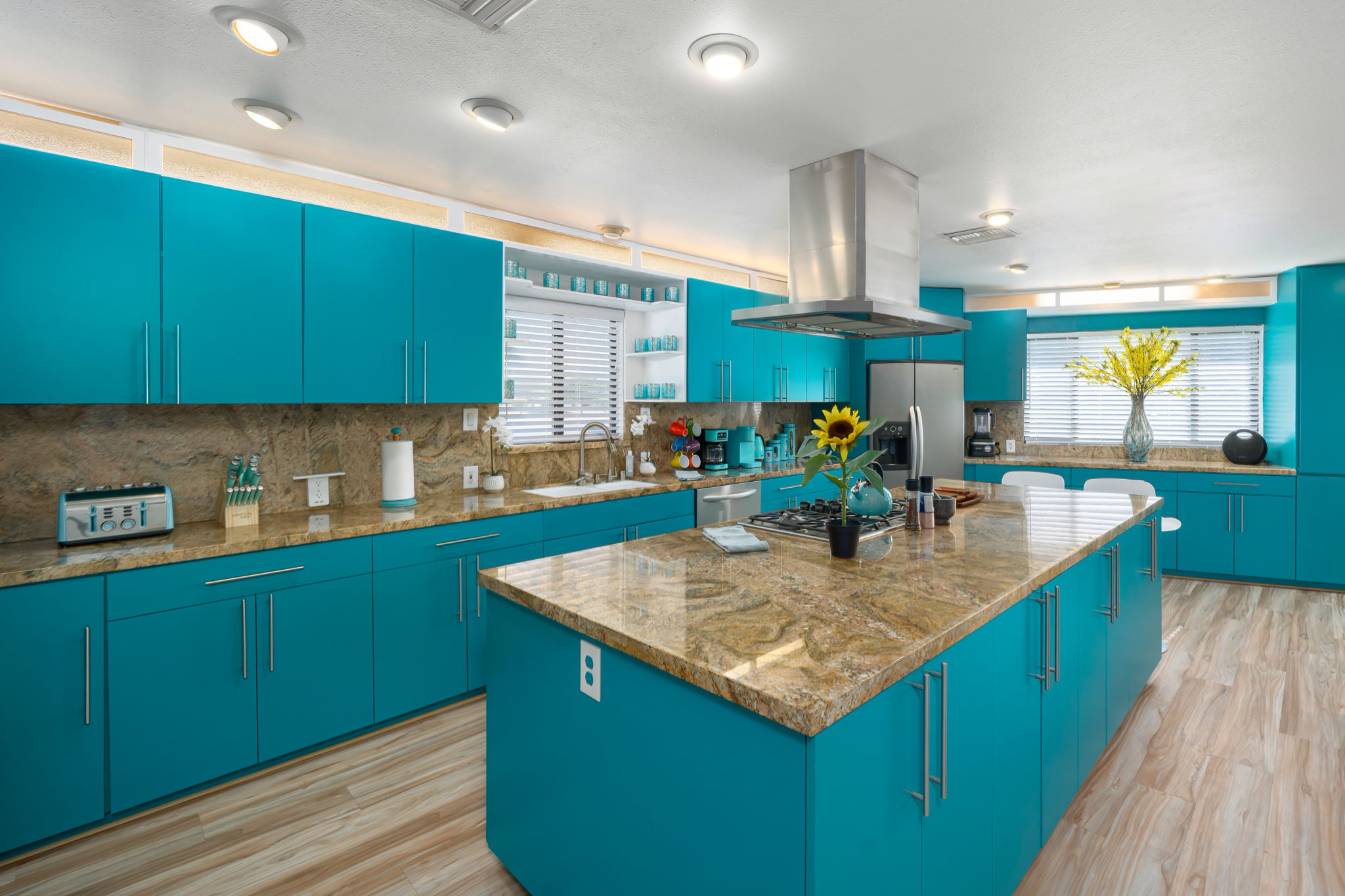 2099 E Racquet Club Rd, Palm Springs, CA 92262, USA Photo 20