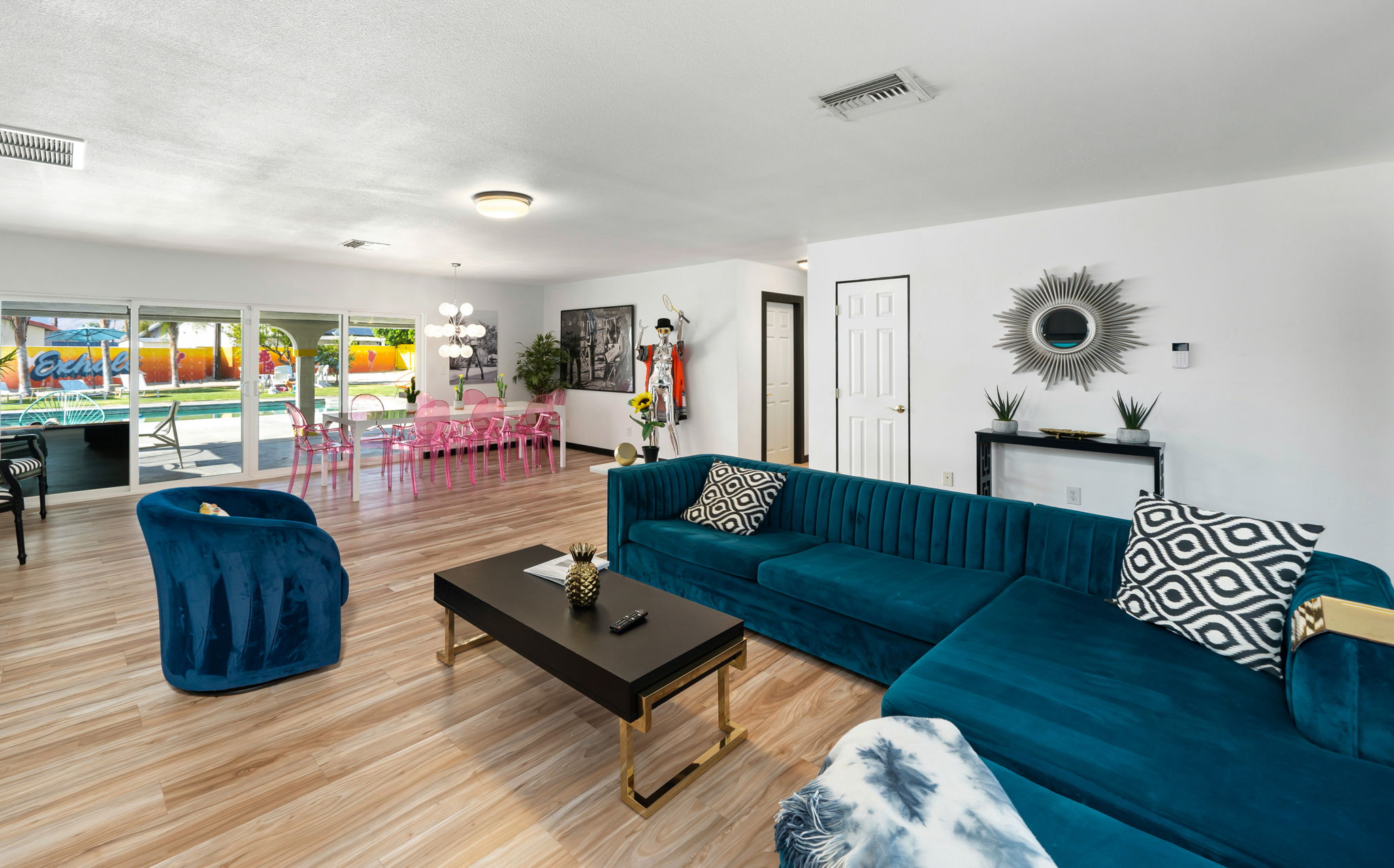 2099 E Racquet Club Rd, Palm Springs, CA 92262, USA Photo 17