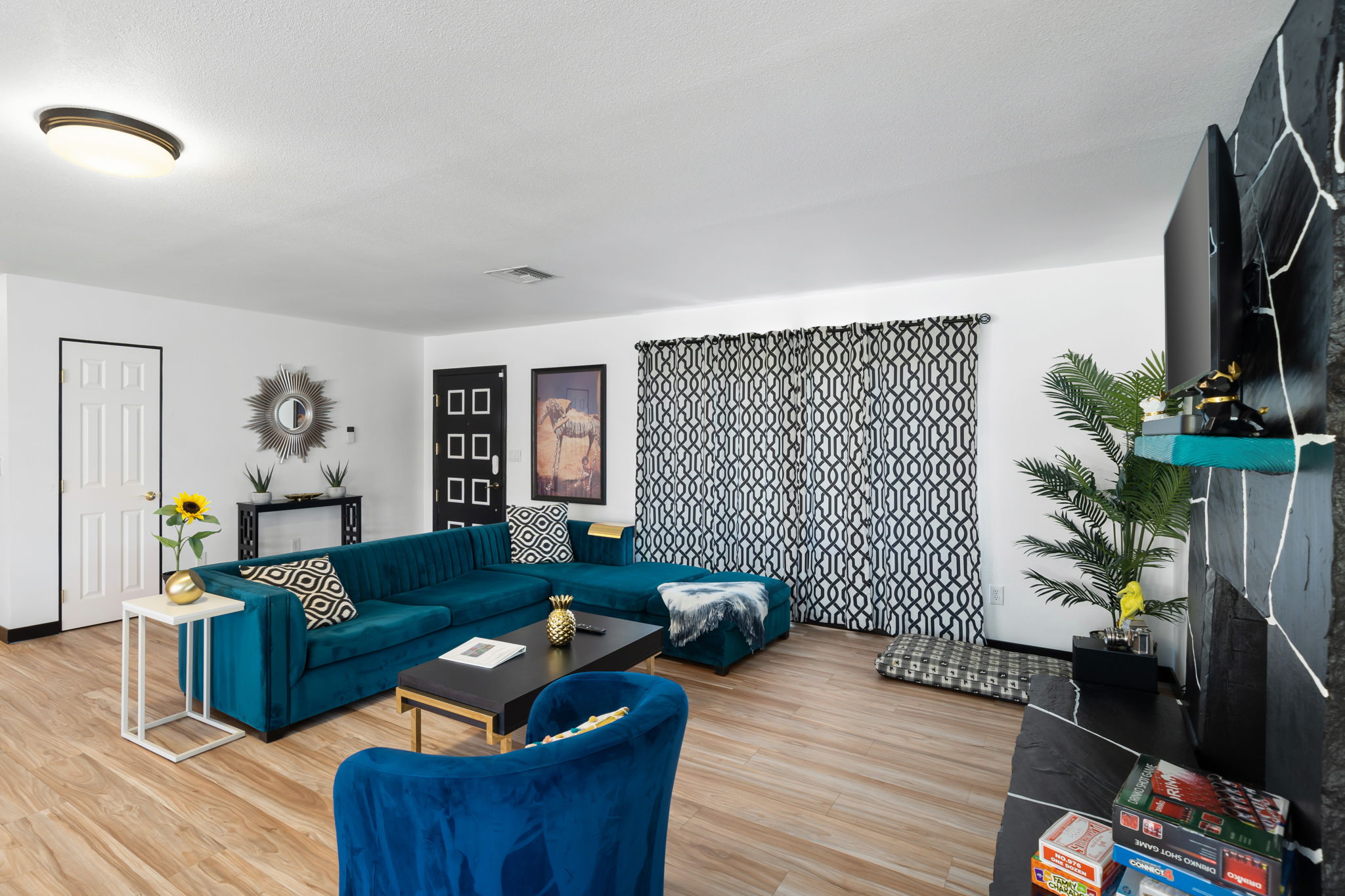 2099 E Racquet Club Rd, Palm Springs, CA 92262, USA Photo 16