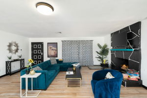 2099 E Racquet Club Rd, Palm Springs, CA 92262, USA Photo 14